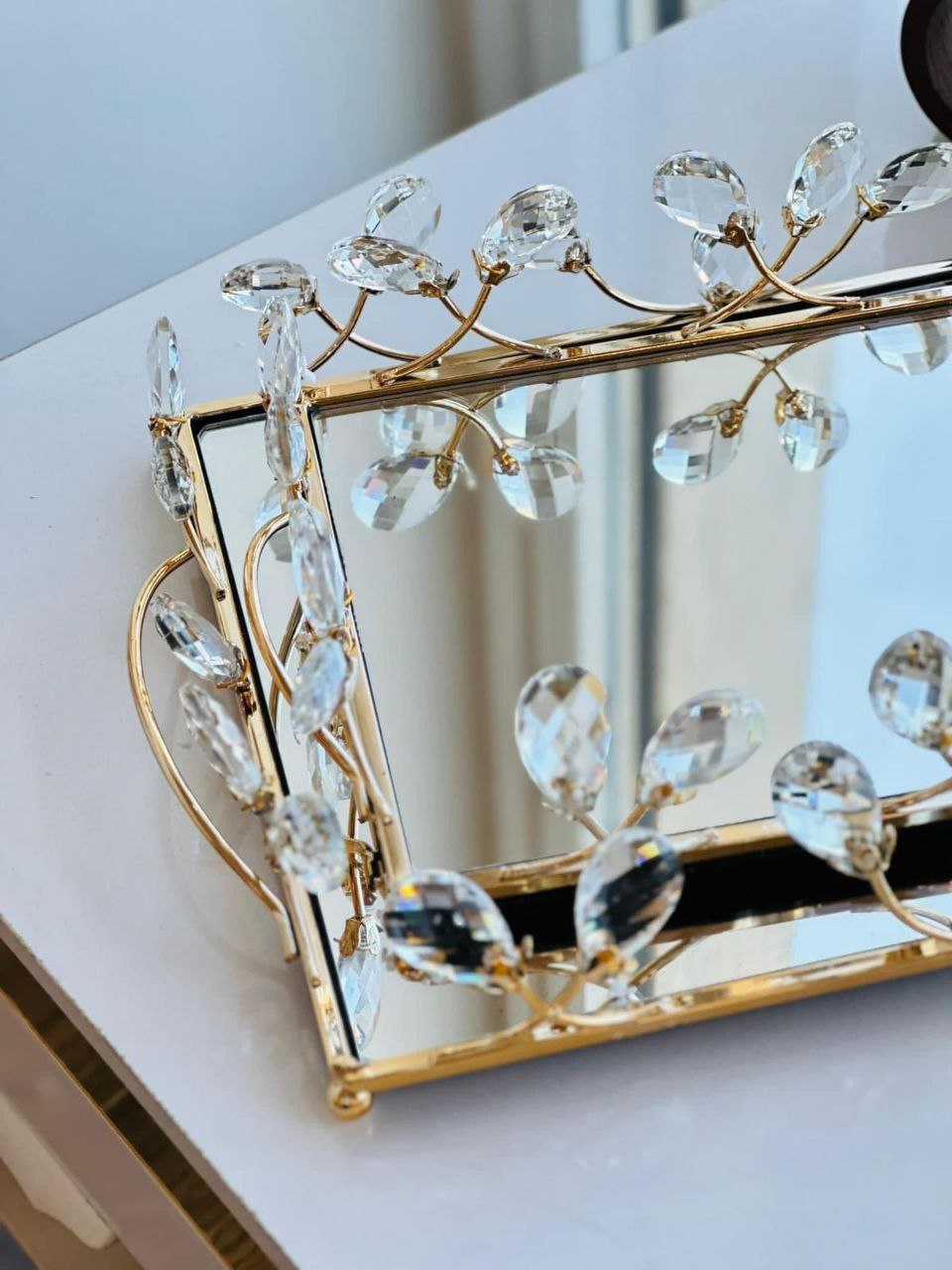 Crystal tray set