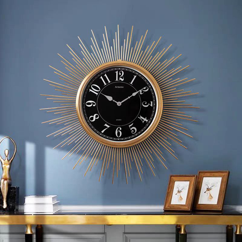 Metal Golden fram clock