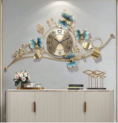 Metal tableau clock