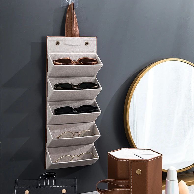 Glasses organizer