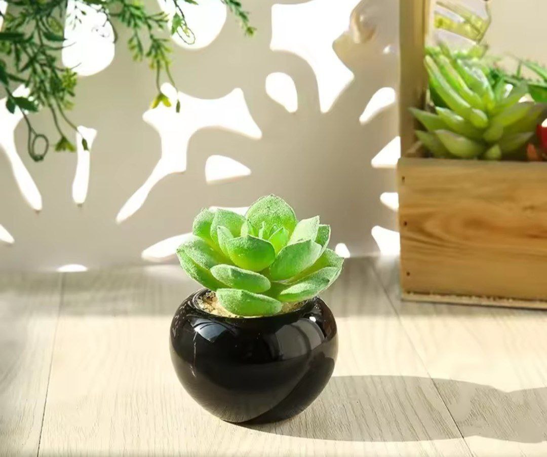 Porcelain planting pot