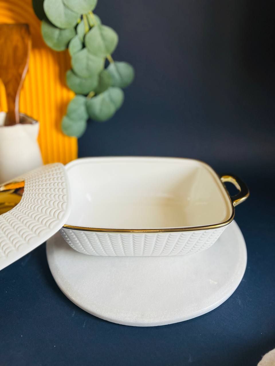 Porcelain casserole