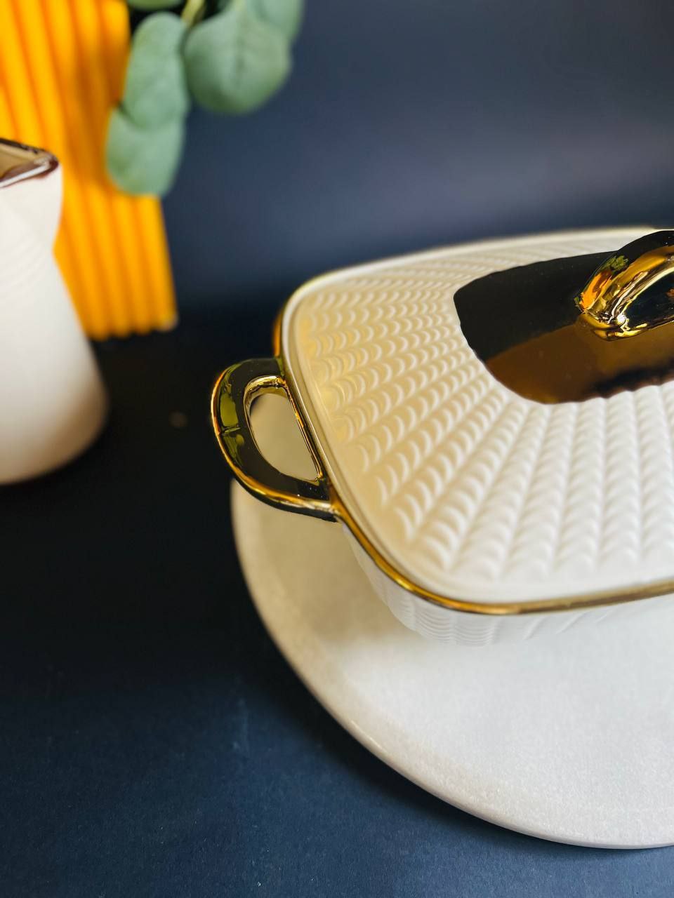 Porcelain casserole
