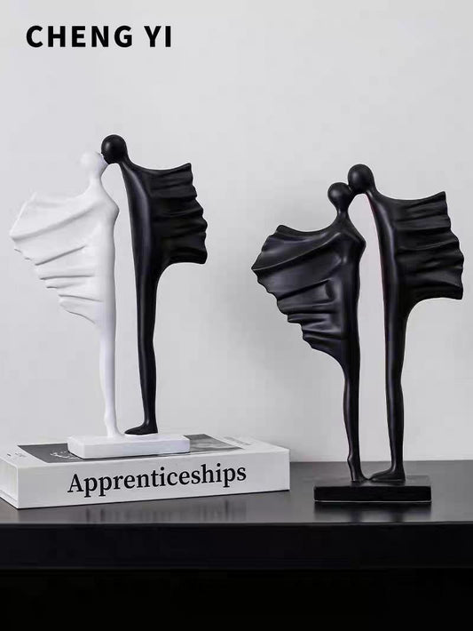 Porcelain couple decor