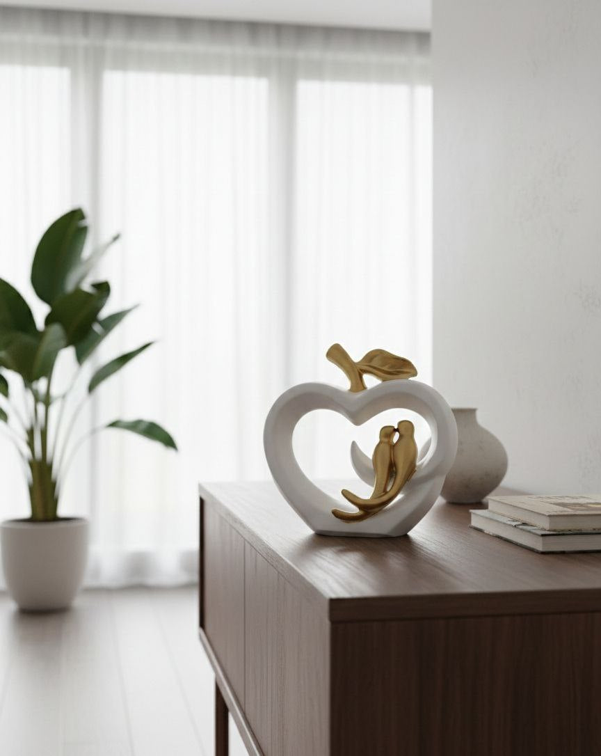 Apple-shaped decorative piece