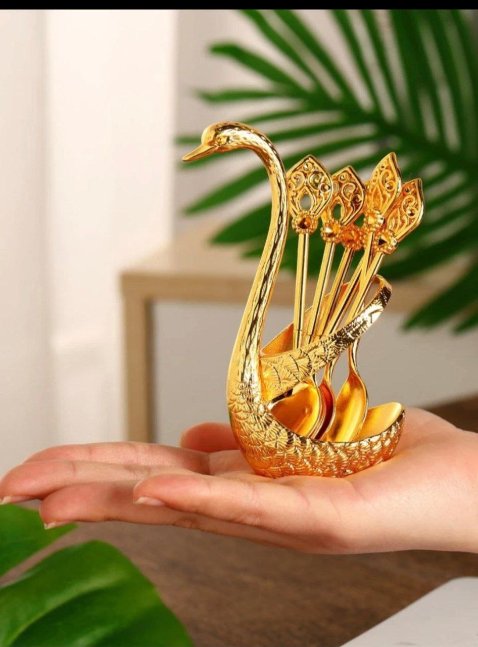 Chic duck spoon holder 6 spoons and a gold holder