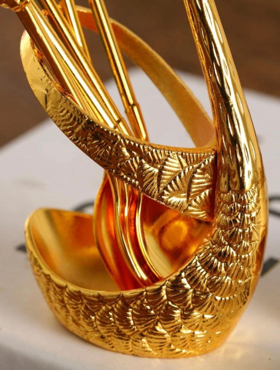 Chic duck spoon holder 6 spoons and a gold holder