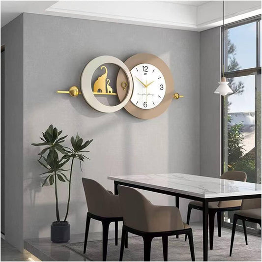 Metal tableau clock