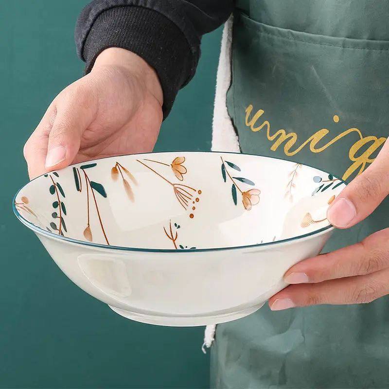 Porcelain plate set