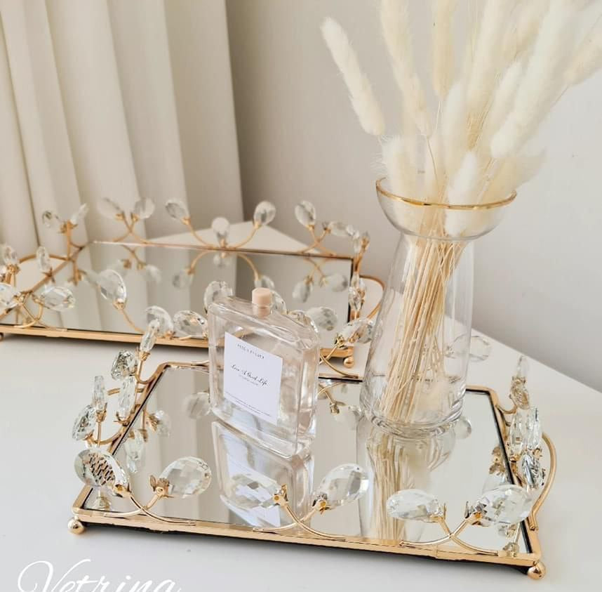 Crystal tray set