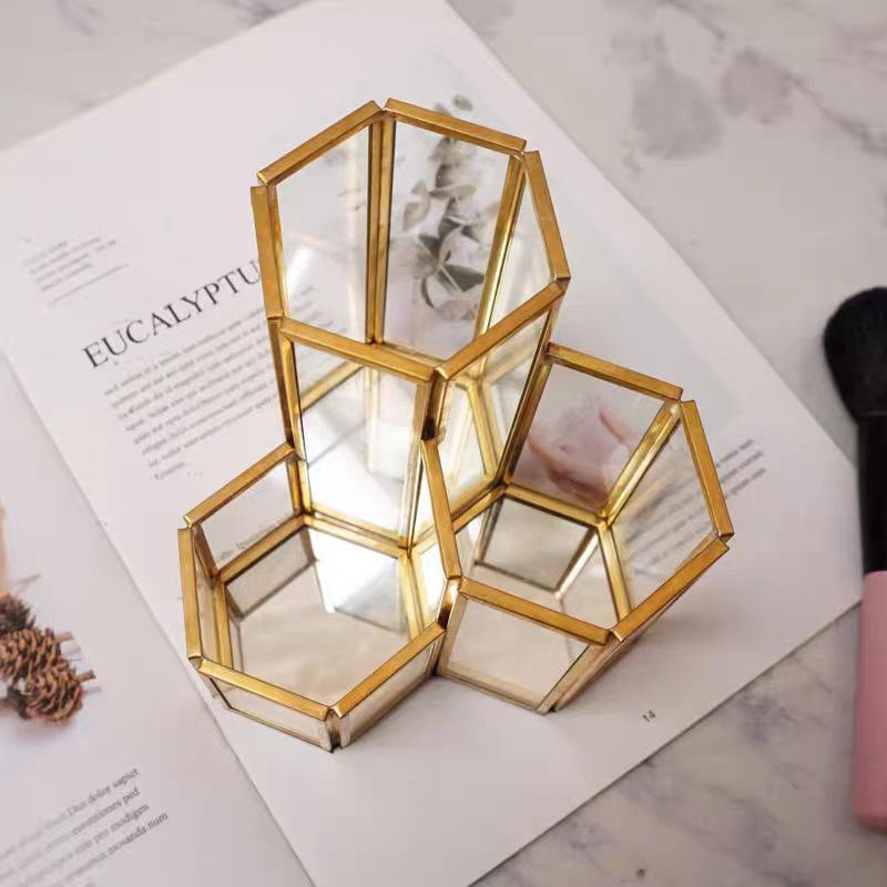Multipurpose glass organizer