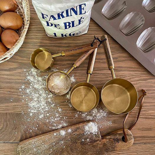 Stainless steel measuring cup set 4 pieces
