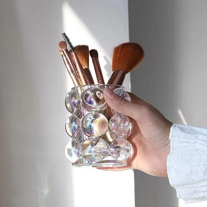 Brushes organizer