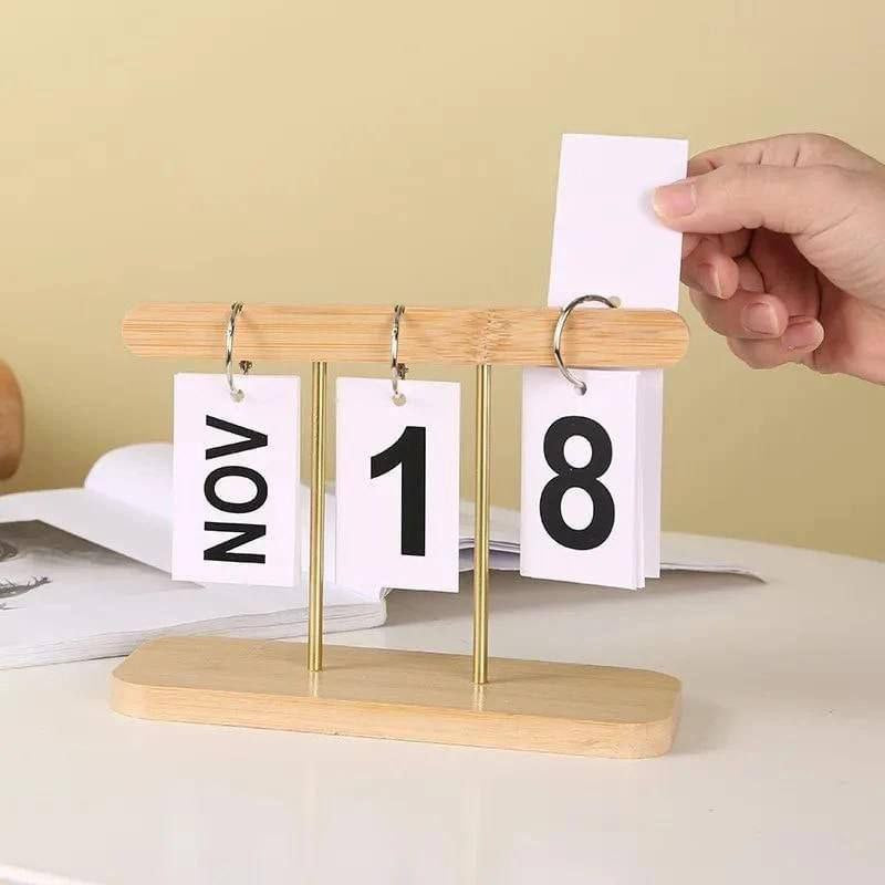 Decorative stand calendar