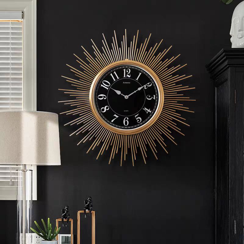 Metal Golden fram clock