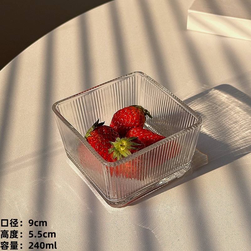 Glass bowl