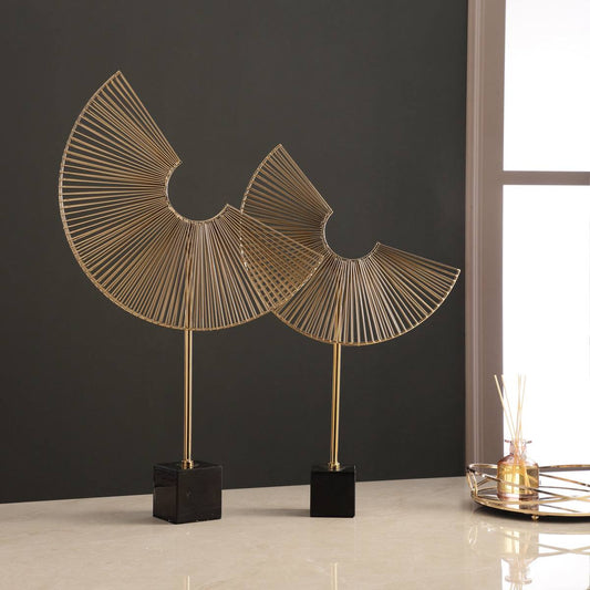 Metal decorative stand