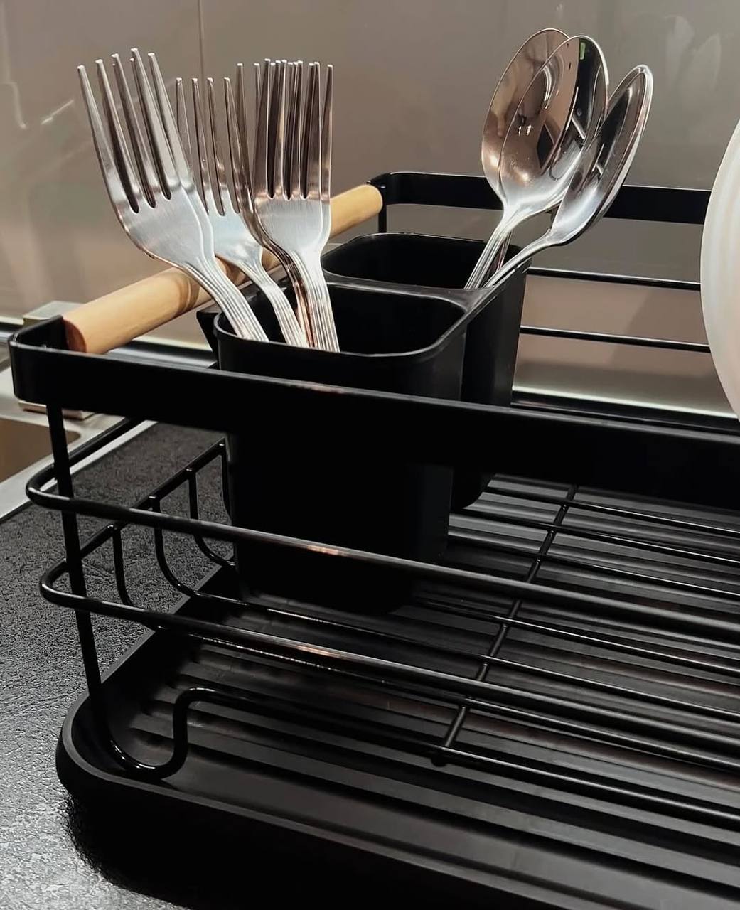 Wooden handle dish drainer