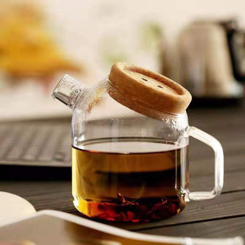 Tea pot
