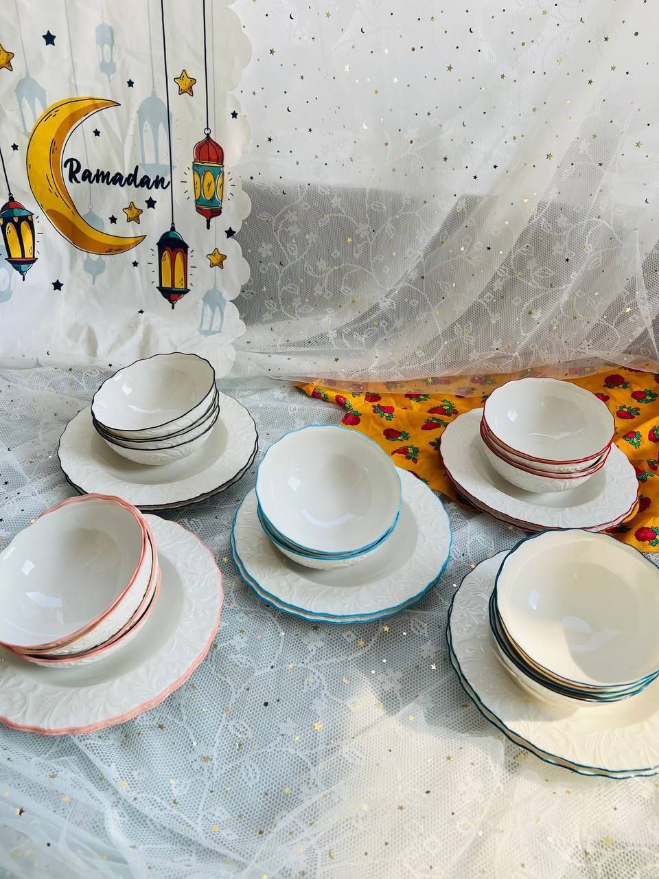 Porcelain plate set