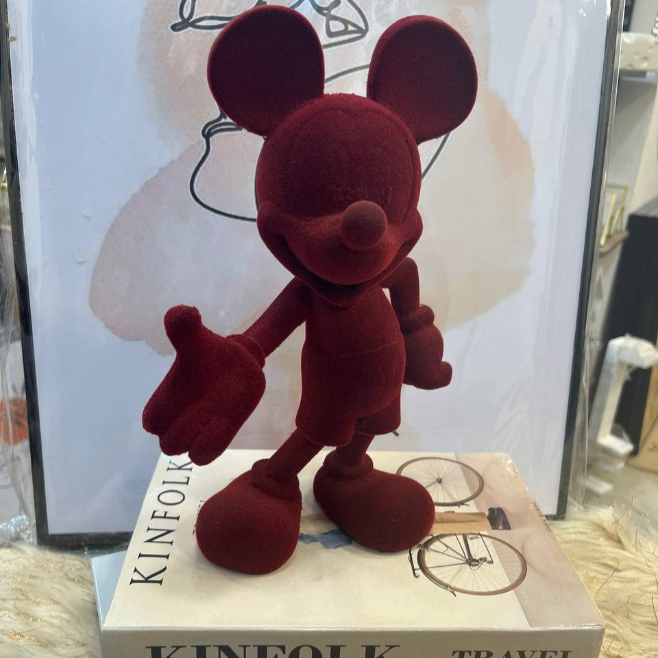 Mickey man decorative stand