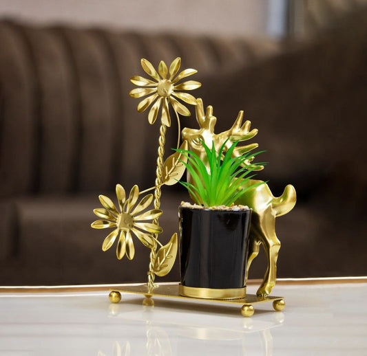 Metal vase