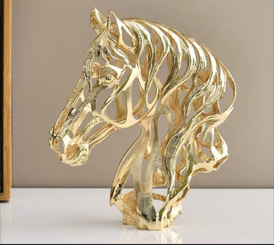Metal horse head decoration