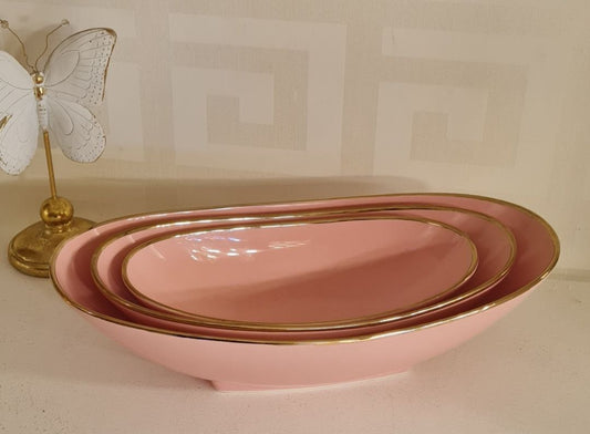 Porcelain serving plates
