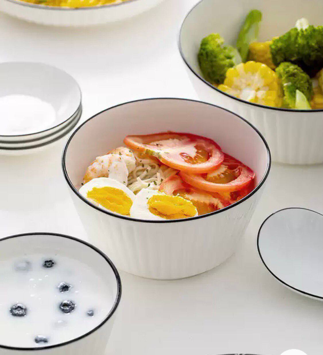 Porcelain bowl set