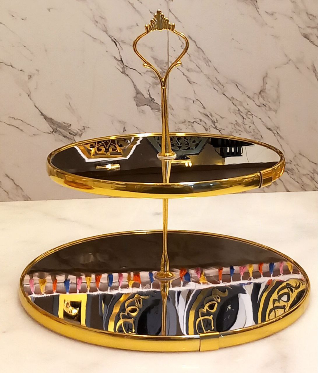 Serving mirror