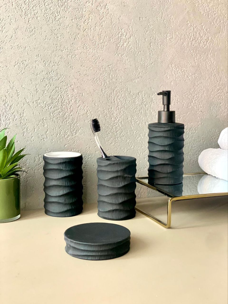 porcelain bathroom set